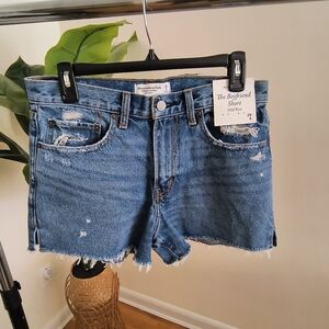 Abercrombie & Fitch Blue The Boyfriend Midrise Denim Jeans Short Size 6 New